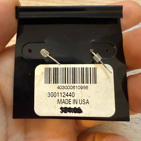 White House Black Market Black and Pearl Earrings - Picture 2 of 2